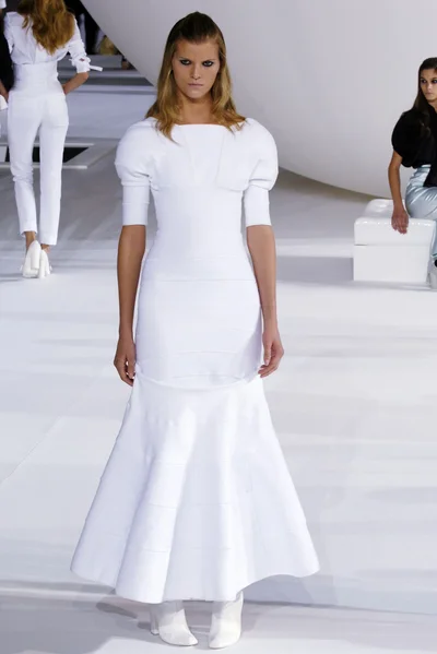 Look 23